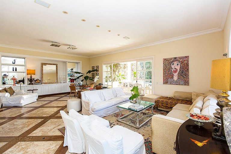 Incredible Mansion for Filming in Joá