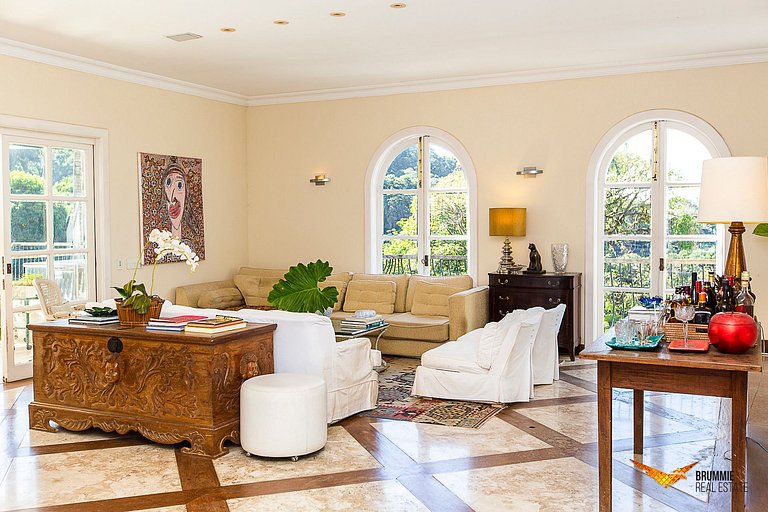 Incredible Mansion for Filming in Joá