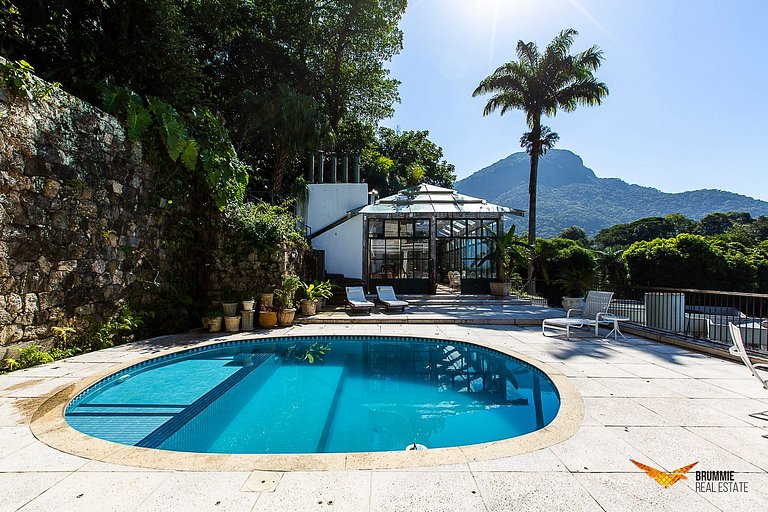 Incredible Mansion for Filming in Joá