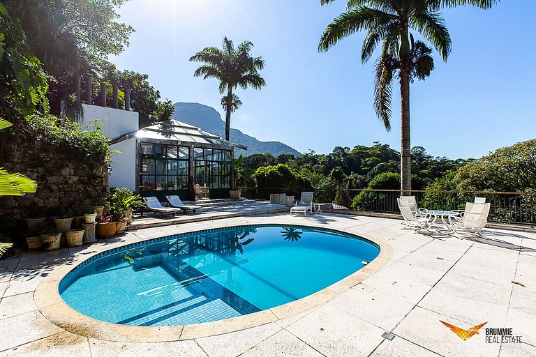 Incredible Mansion for Filming in Joá