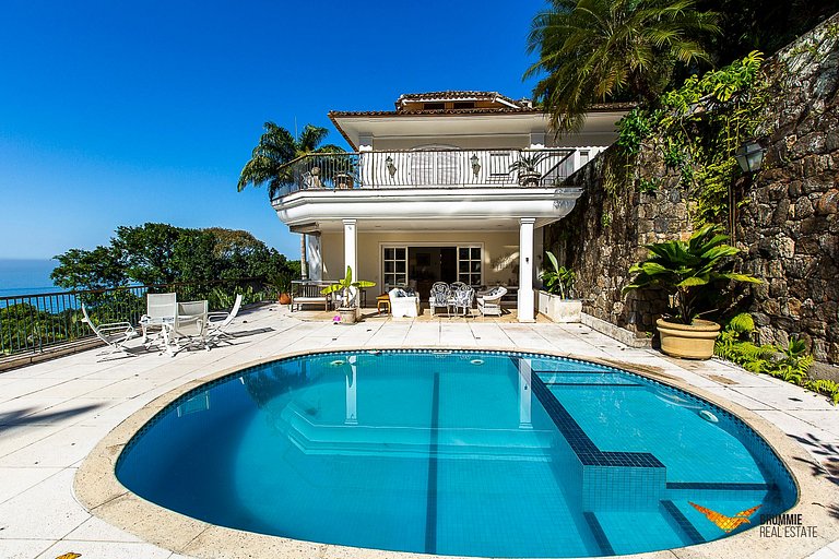 Incredible Mansion for Filming in Joá