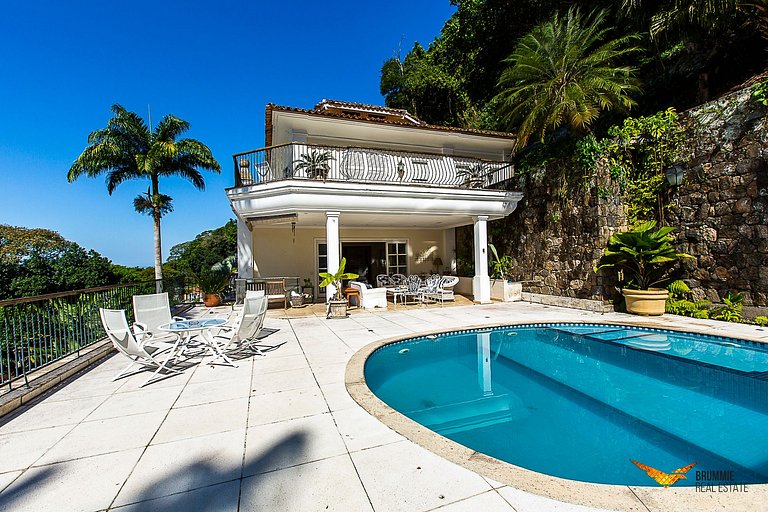 Incredible Mansion for Filming in Joá