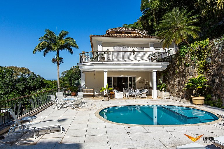 Incredible Mansion for Filming in Joá