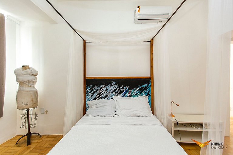 Penthouse in Leblon - steps from the beach