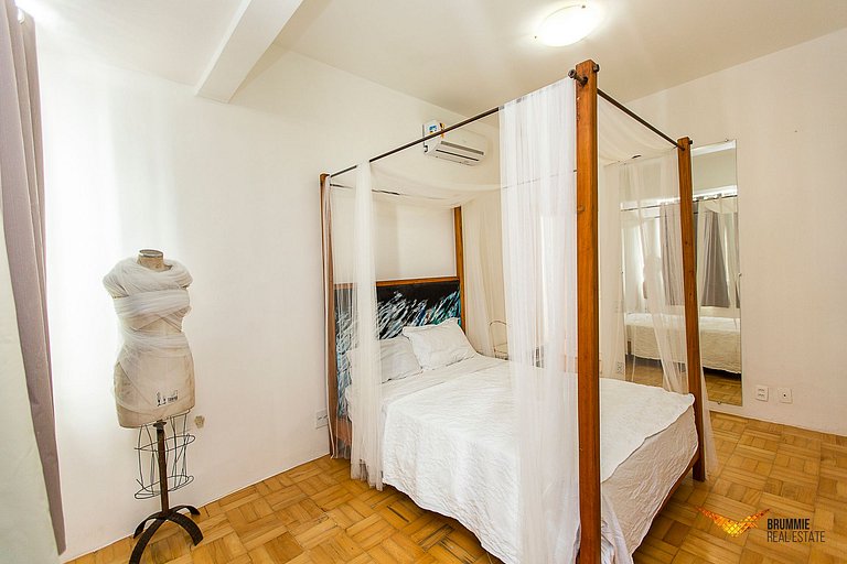 Penthouse in Leblon - steps from the beach