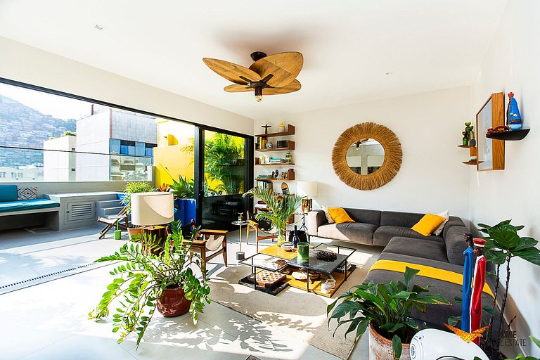 Charming Penthouse between Copacabana and Ipanema