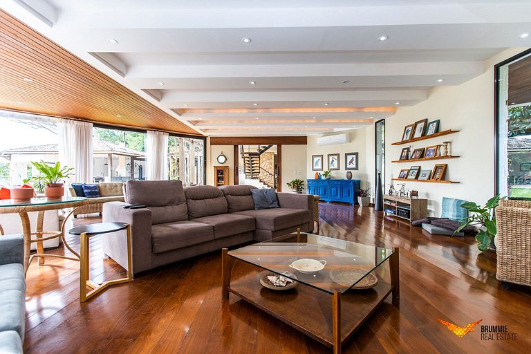 Mansion at Upper Gavea