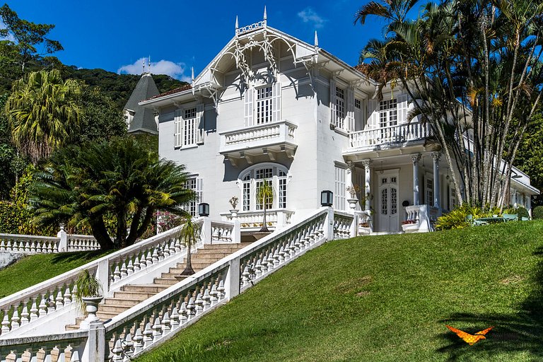 The Perfect Mansion for your Event at Alto da Boa Vista