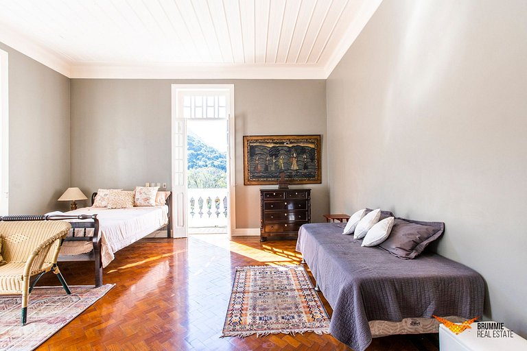 The Perfect Mansion for your Event at Alto da Boa Vista