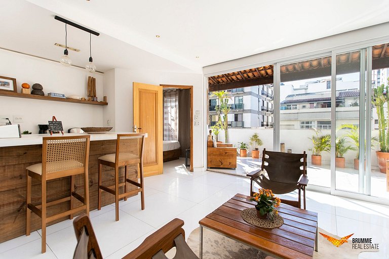 6 En-Suite Penthouse in the Heart of Ipanema