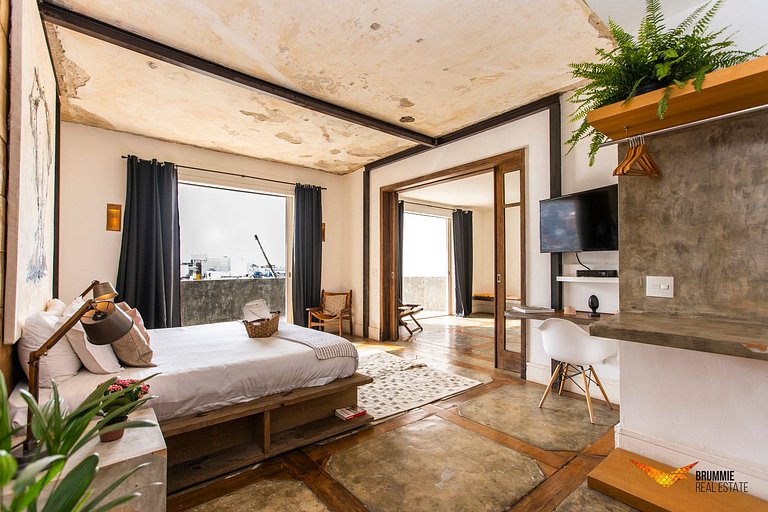 Art-Deco Inspired Mansion in Copacabana
