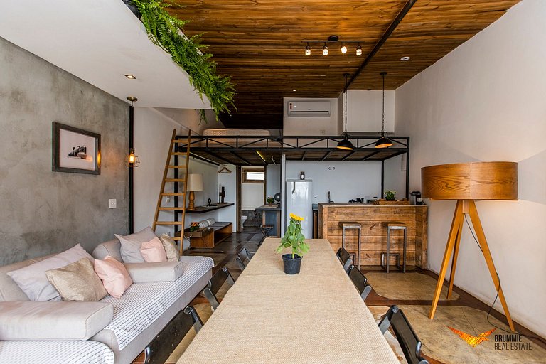 Art-Deco Inspired Mansion in Copacabana