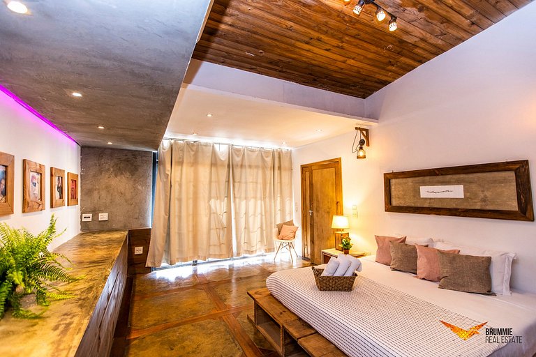 Art-Deco Inspired Mansion in Copacabana