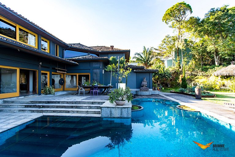 Beautiful Colonial House