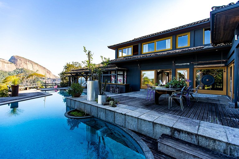 Beautiful Colonial House