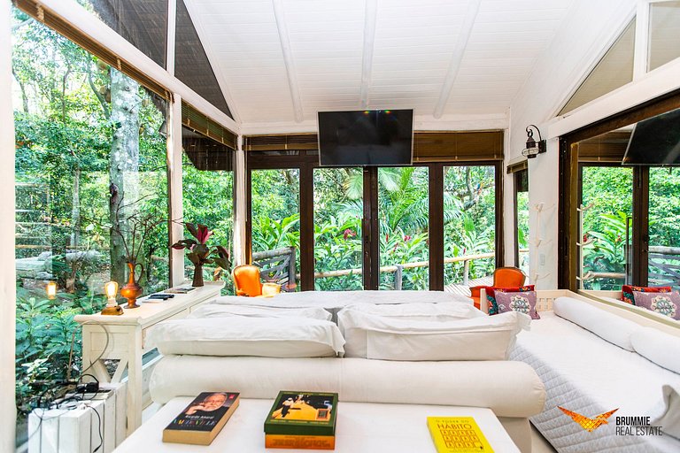 Linda Casa na Floresta da Gávea