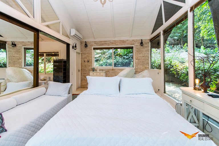 Linda Casa na Floresta da Gávea
