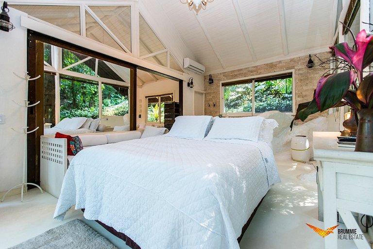 Linda Casa na Floresta da Gávea