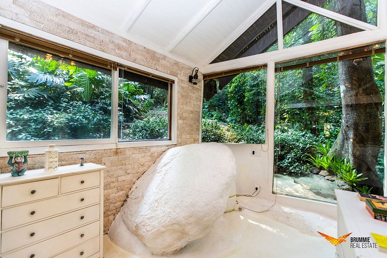 Linda Casa na Floresta da Gávea