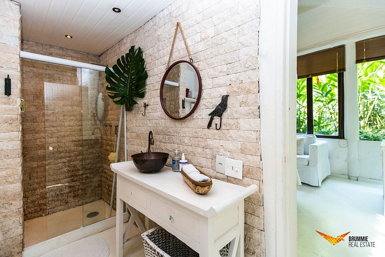 Beautiful House in the Gávea Forest