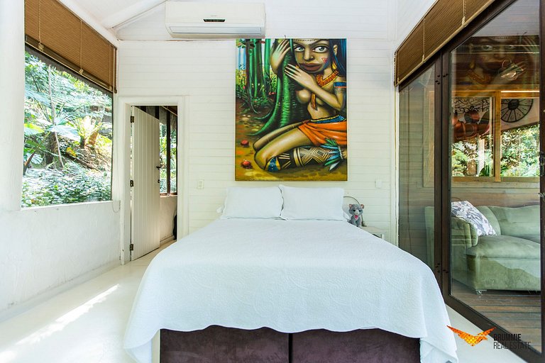Linda Casa na Floresta da Gávea