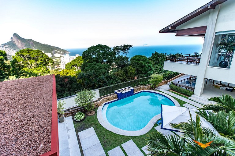 Stunning Mansion in São Conrado