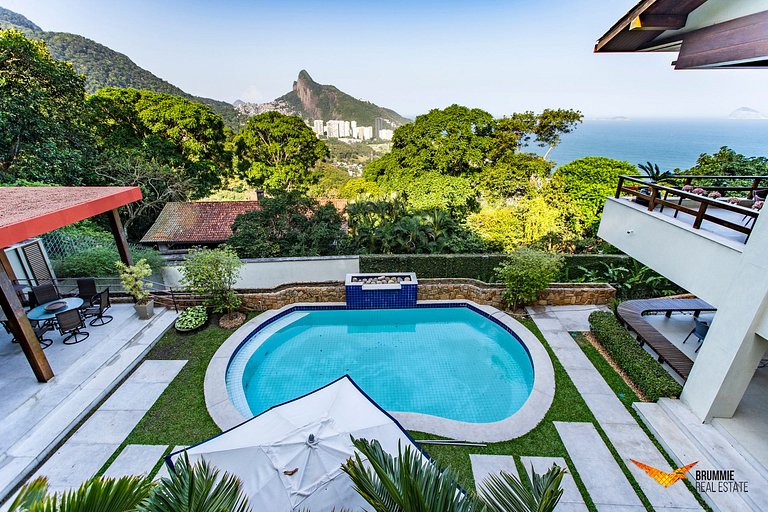 Stunning Mansion in São Conrado