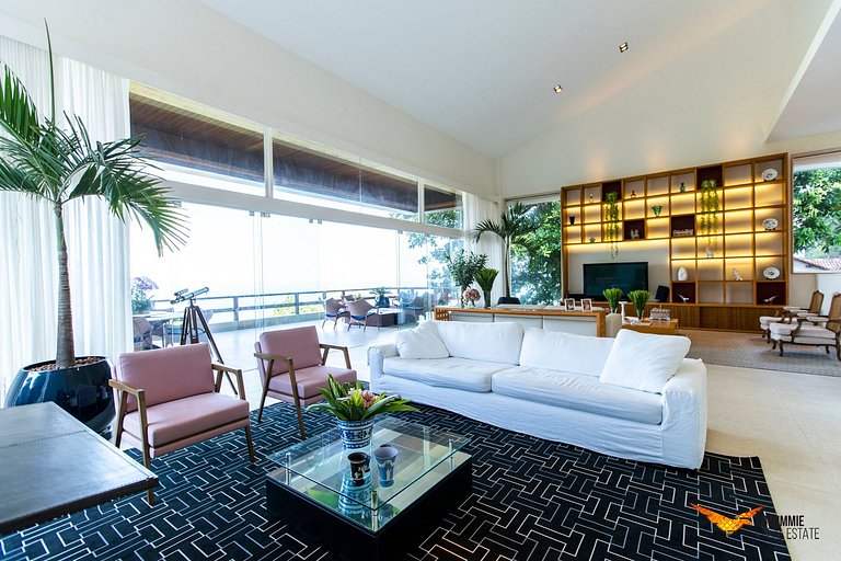 Stunning Mansion in São Conrado