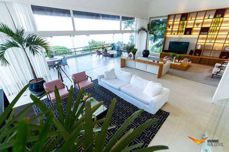 Stunning Mansion in São Conrado