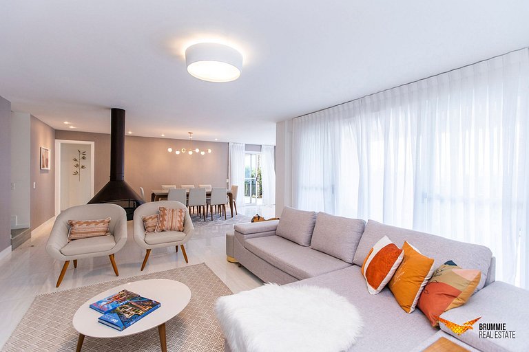 Beautiful House in Recreio