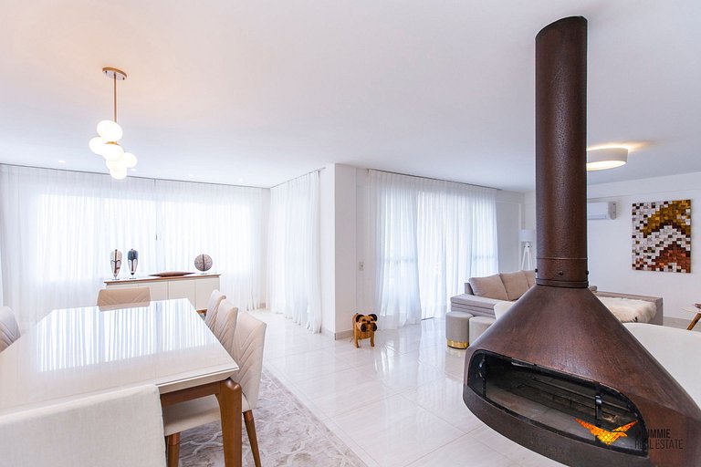 Beautiful House in Recreio