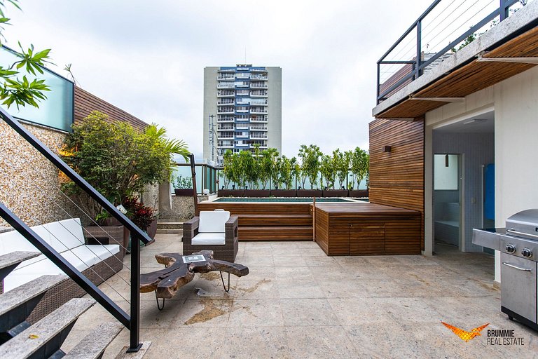 Belissima Cobertura Triplex no Leblon