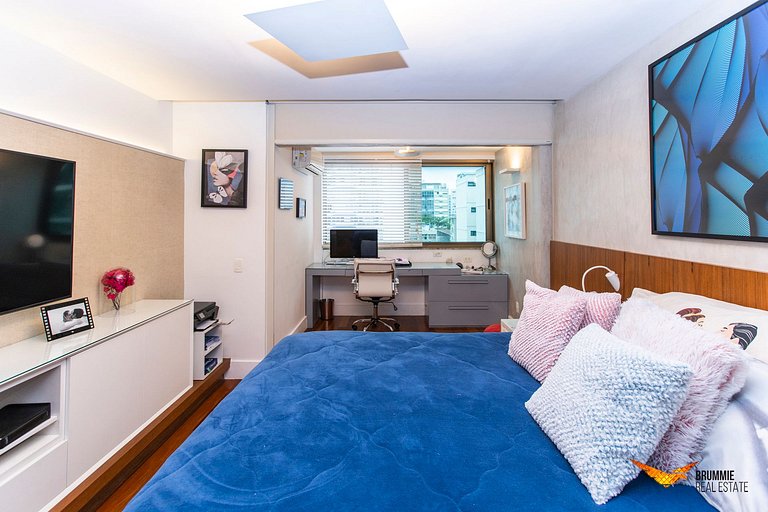 Belissima Cobertura Triplex no Leblon