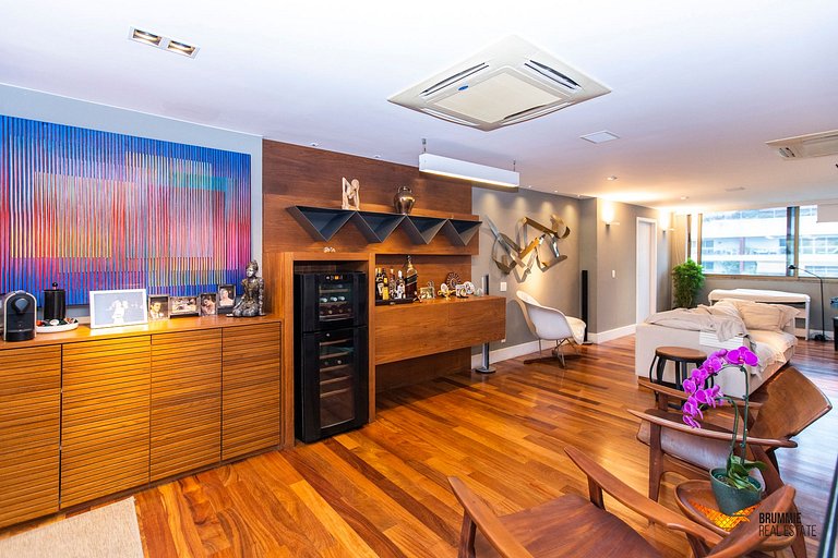 Belissima Cobertura Triplex no Leblon