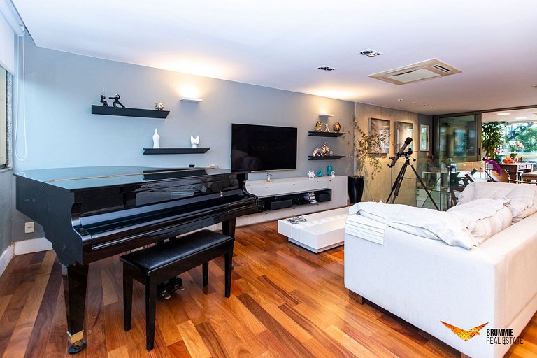 Belissima Cobertura Triplex no Leblon