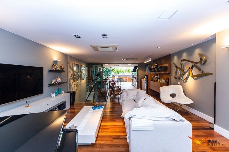 Belissima Cobertura Triplex no Leblon
