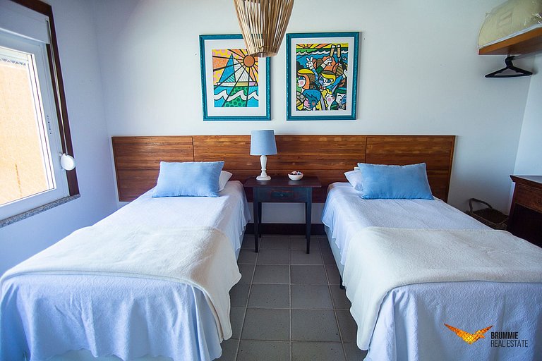 Casa Exclusiva com Vista Deslumbrante para o Mar em Búzios