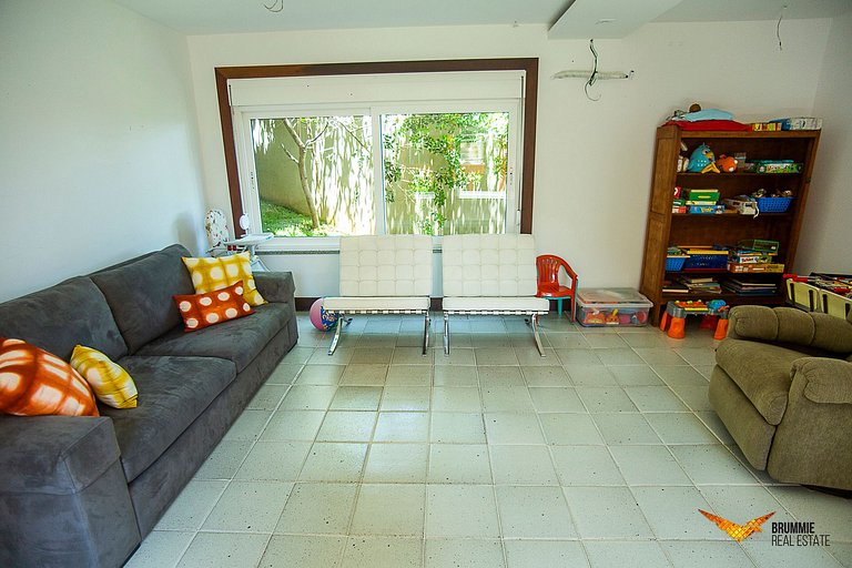 Exclusive House with Stunning Ocean Views in Búzios