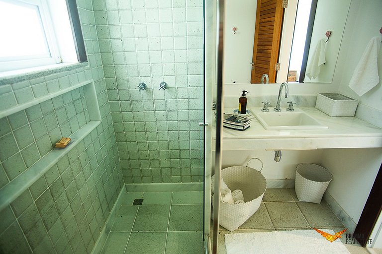 Casa Exclusiva com Vista Deslumbrante para o Mar em Búzios