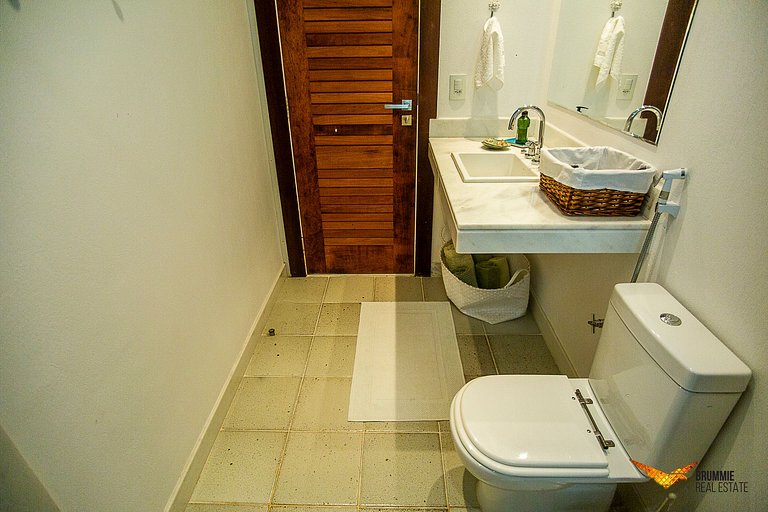 Casa Exclusiva com Vista Deslumbrante para o Mar em Búzios