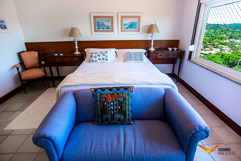 Casa Exclusiva com Vista Deslumbrante para o Mar em Búzios