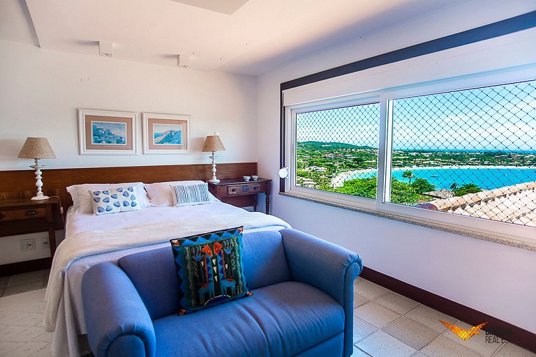 Casa Exclusiva com Vista Deslumbrante para o Mar em Búzios