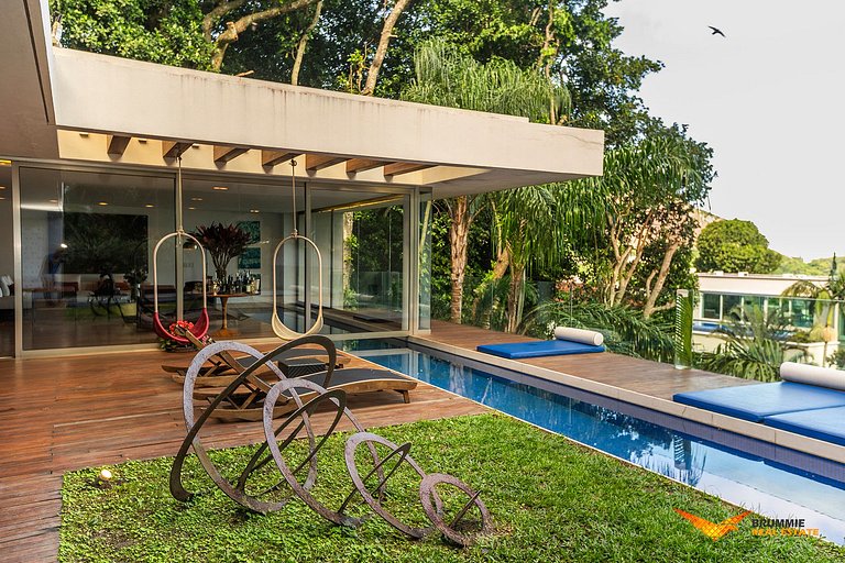 Mansão em Estilo Eclético no Jardim Botânico