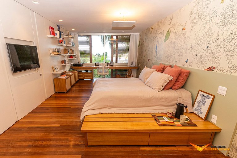 Mansão em Estilo Eclético no Jardim Botânico