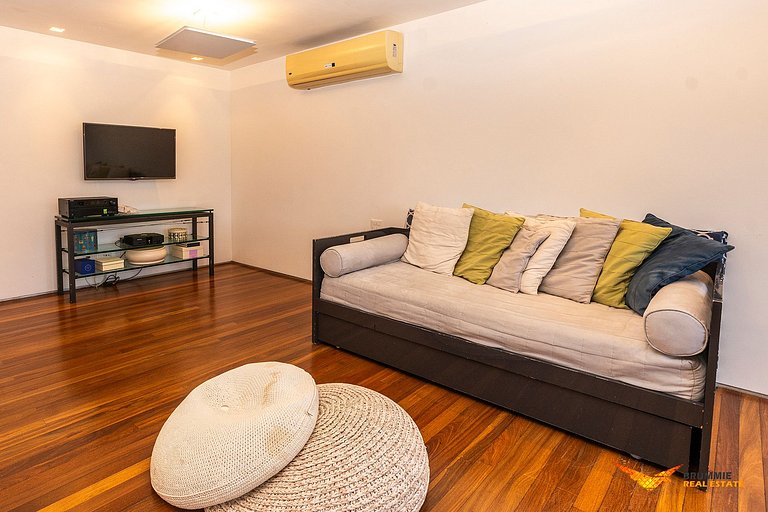 Mansão em Estilo Eclético no Jardim Botânico